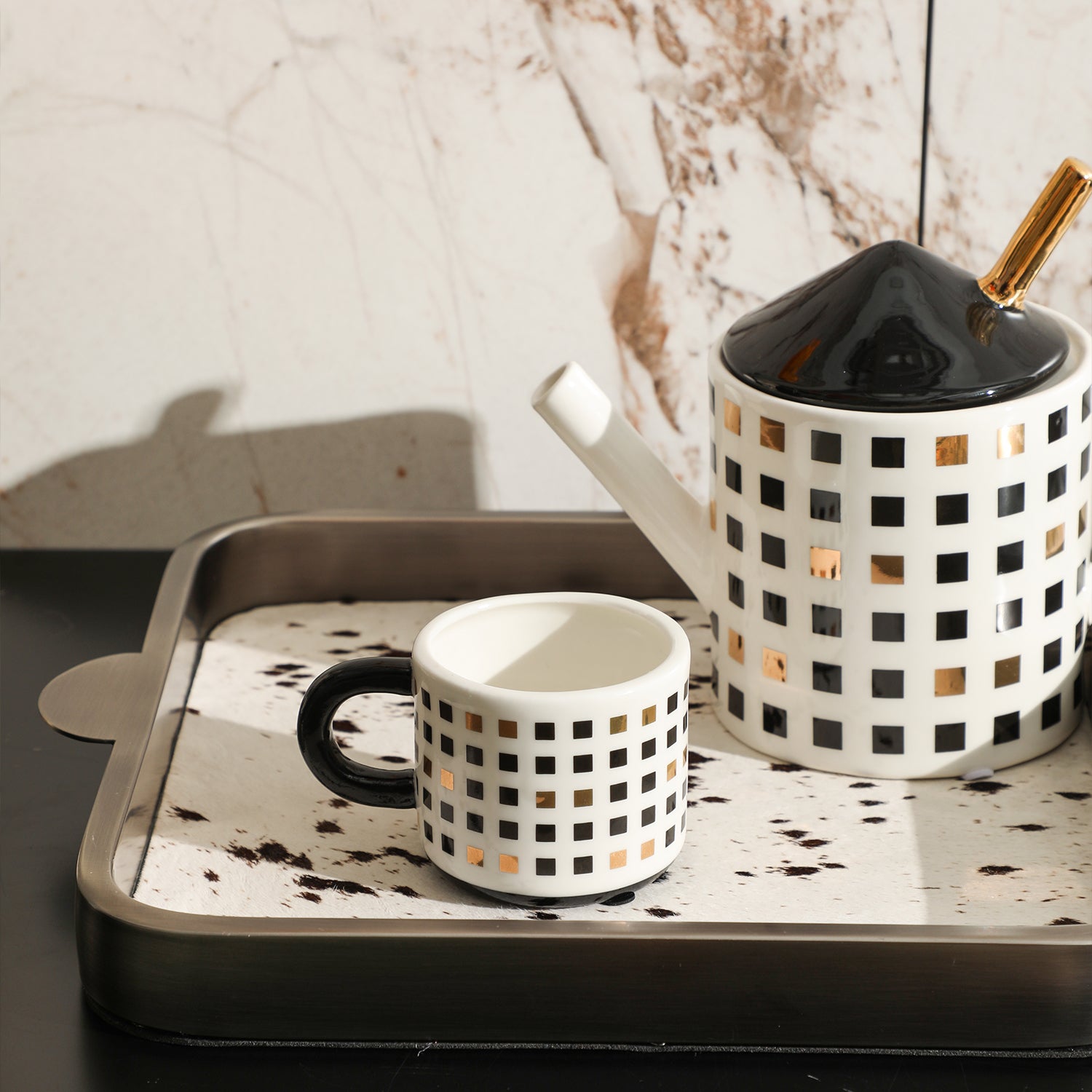 Monochrome Chic Cup